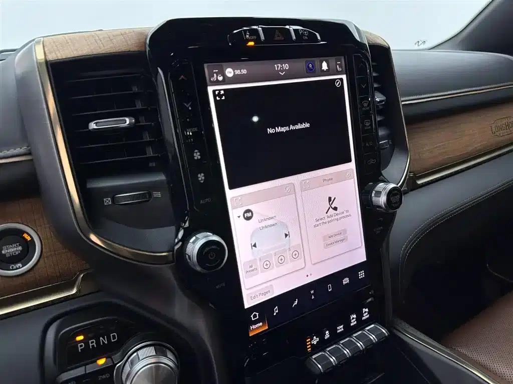 RAM Trucks 2023 5.7L Middle East Edition — миниатюра 13