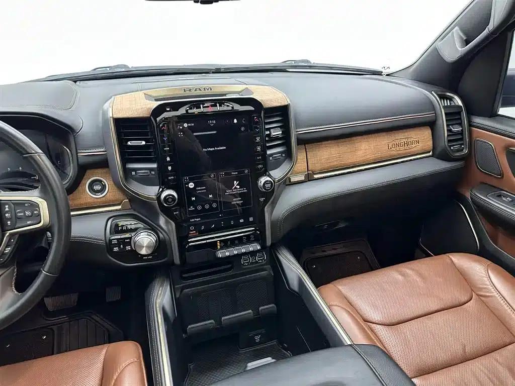 RAM Trucks 2023 5.7L Middle East Edition — миниатюра 14