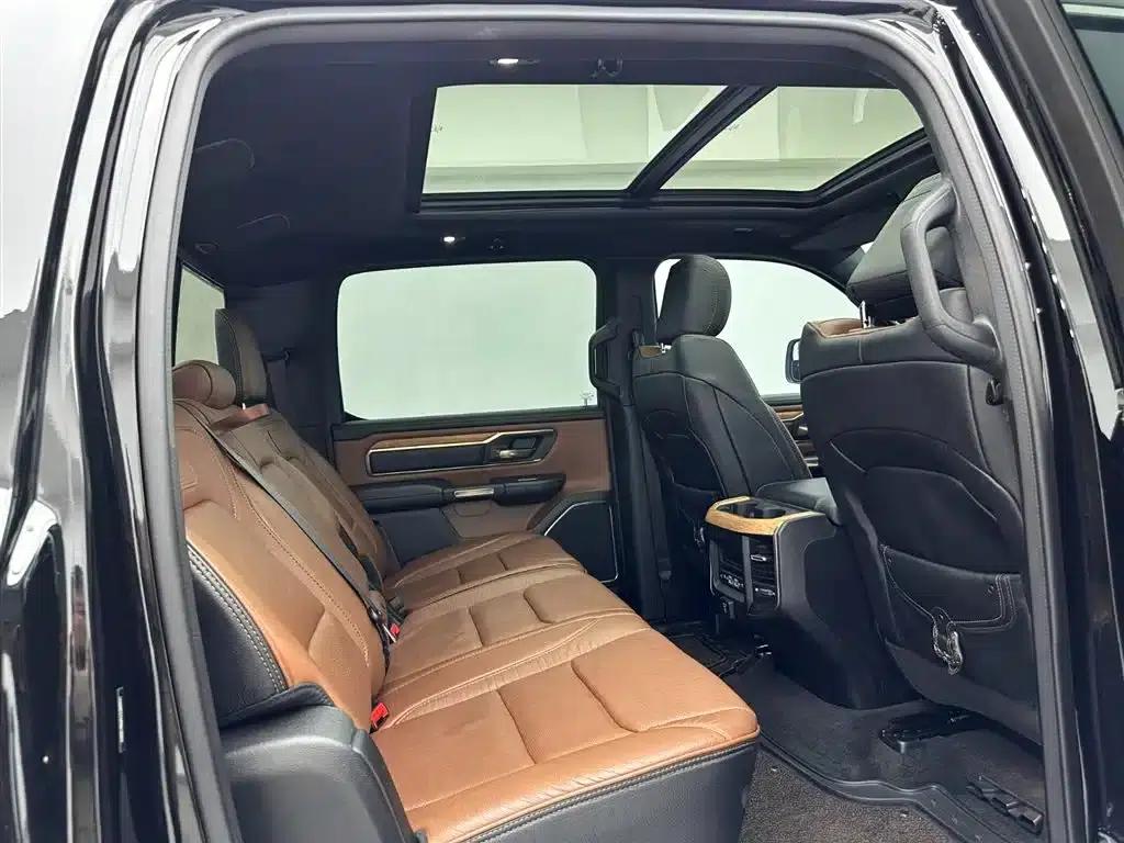 RAM Trucks 2023 5.7L Middle East Edition — миниатюра 20