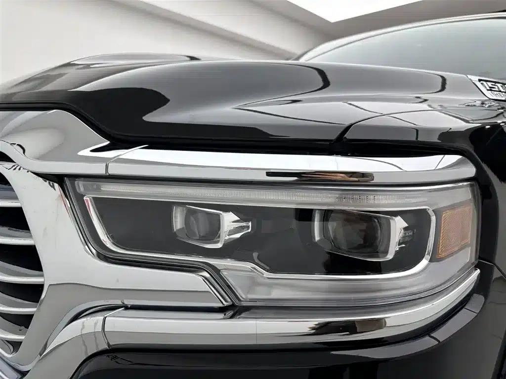 RAM Trucks 2023 5.7L Middle East Edition — миниатюра 26