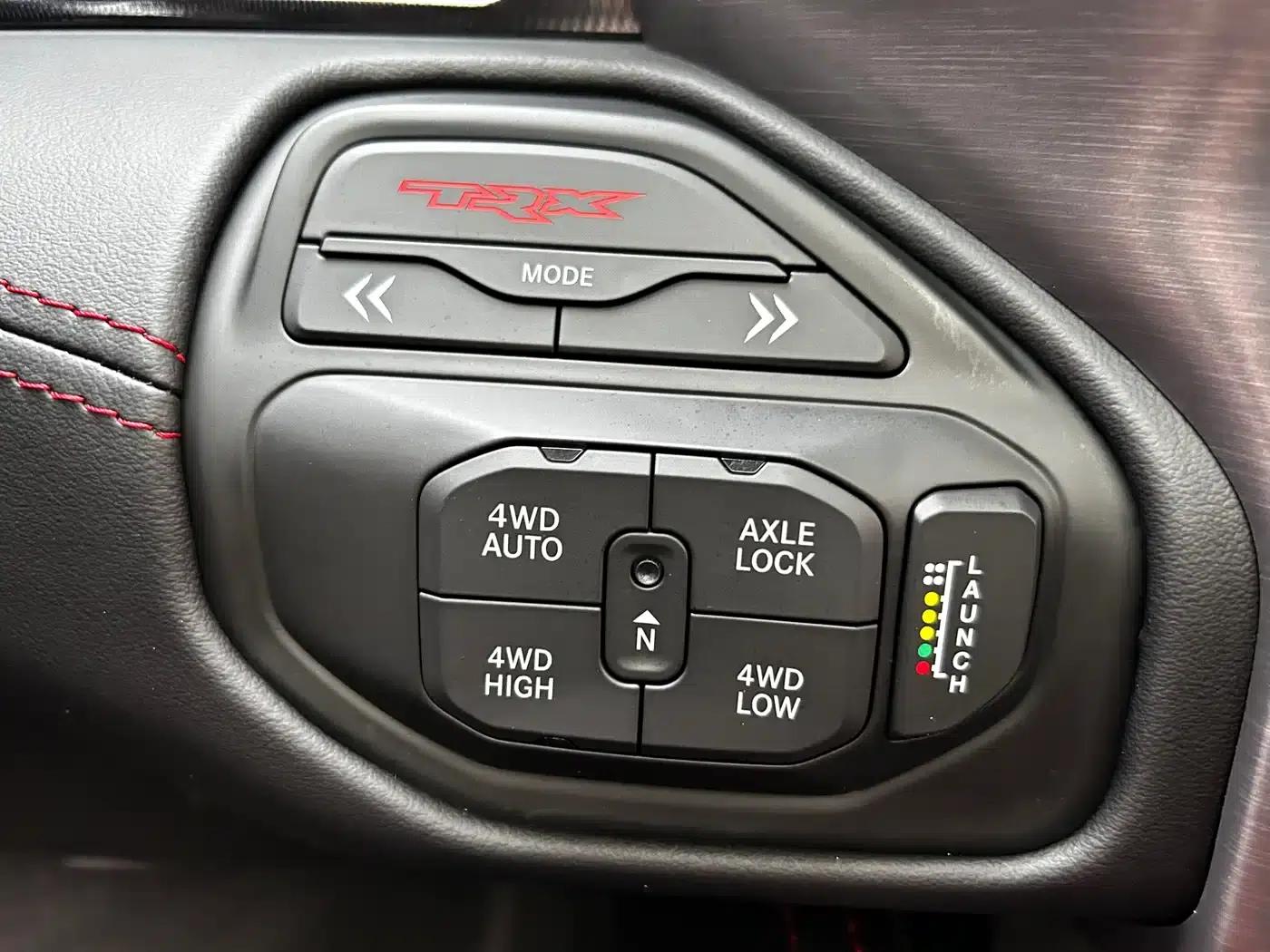 RAM Trucks Tyrannosaurus Rex 2023 6.2T US Spec — миниатюра 17