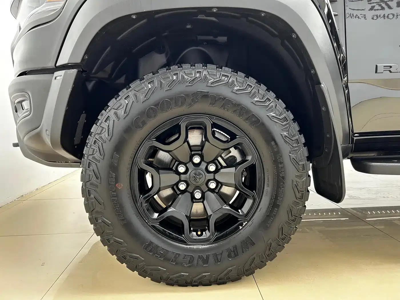 RAM Trucks Tyrannosaurus Rex 2023 6.2T US Spec — миниатюра 23