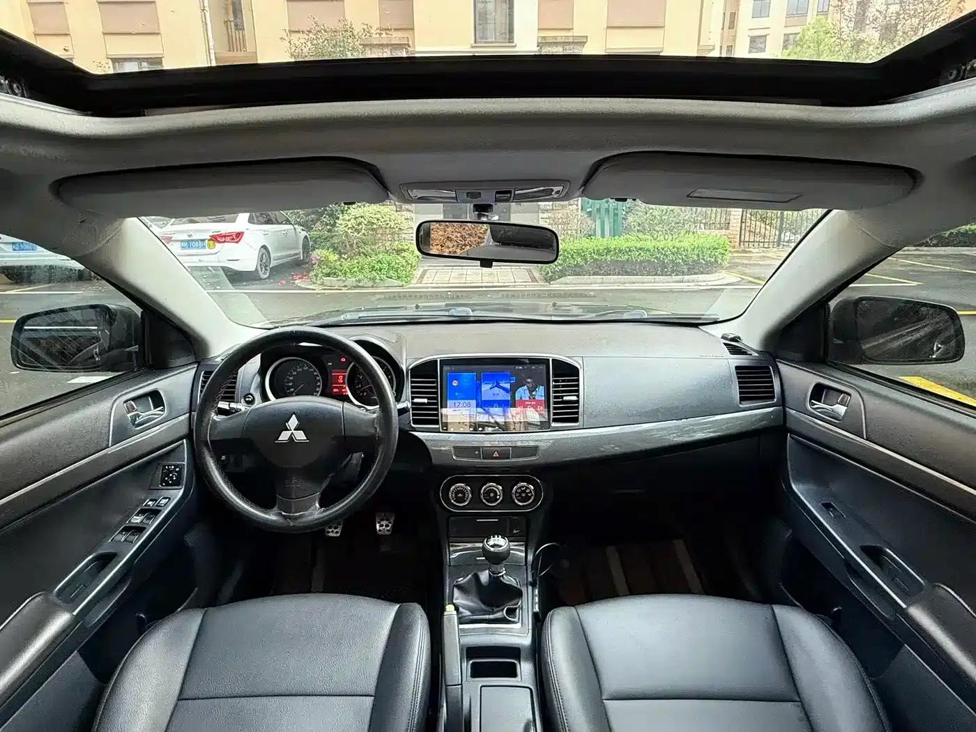 Lancer EX 2012 Luxury Edition 1.8L Manual — миниатюра 8