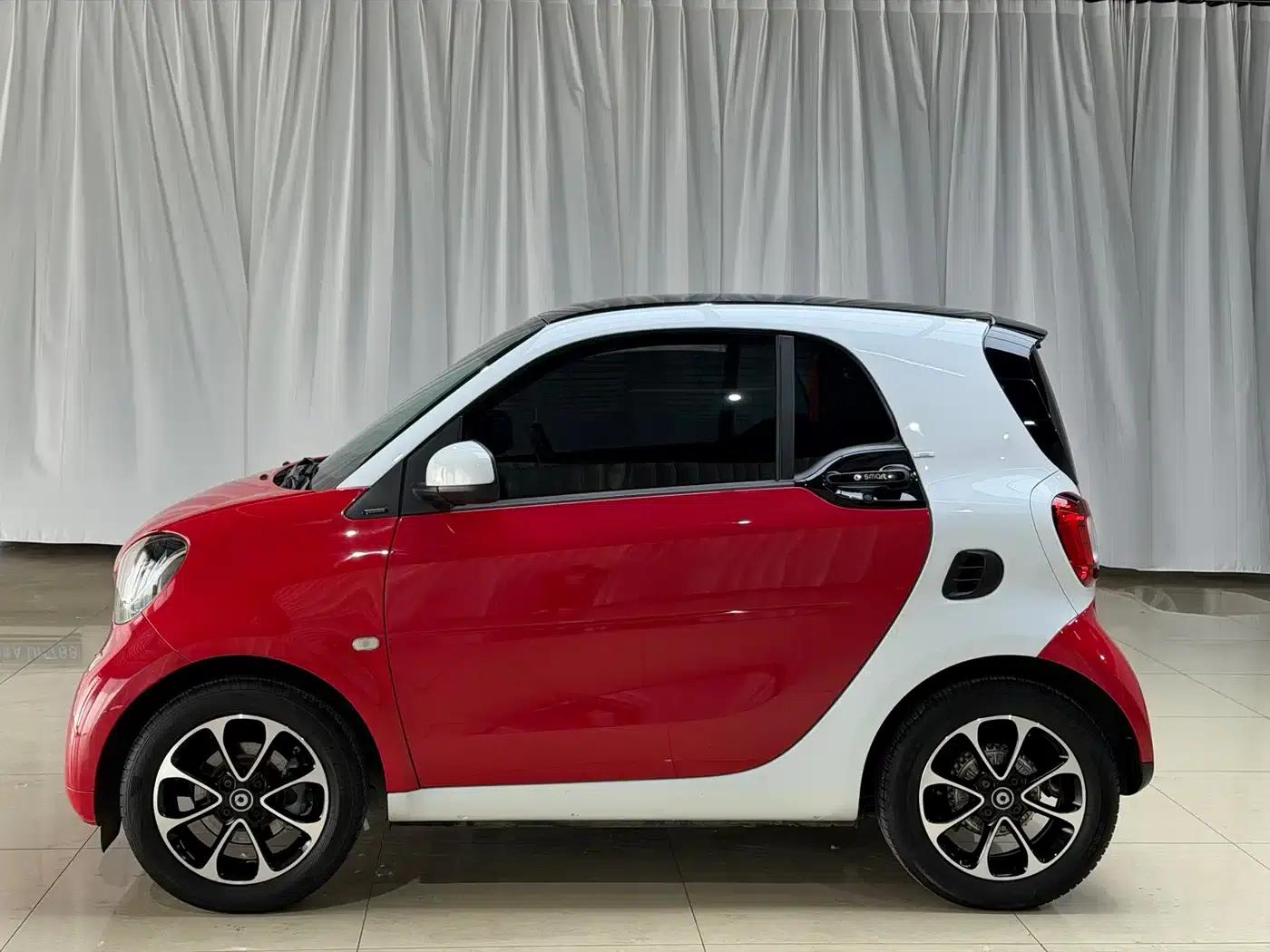 2018 Smart Fortwo 1.0L 52kW Hardtop Passion Edition (National V Emission Standard) — миниатюра 3