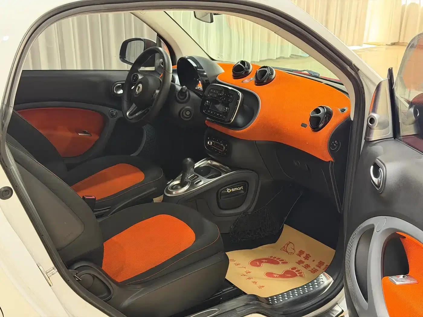 2018 Smart Fortwo 1.0L 52kW Hardtop Passion Edition (National V Emission Standard) — миниатюра 6
