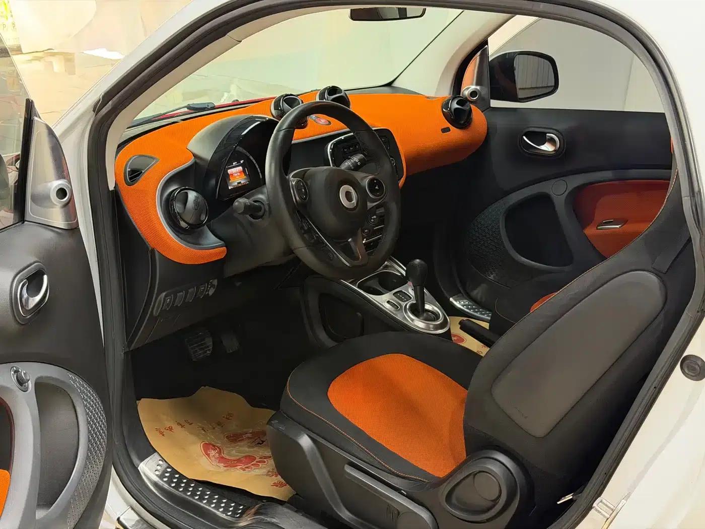 2018 Smart Fortwo 1.0L 52kW Hardtop Passion Edition (National V Emission Standard) — миниатюра 8