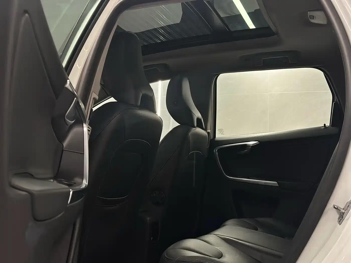 2014 Volvo XC60 Imported Model, Facelift, T5 Smart Edition — миниатюра 21