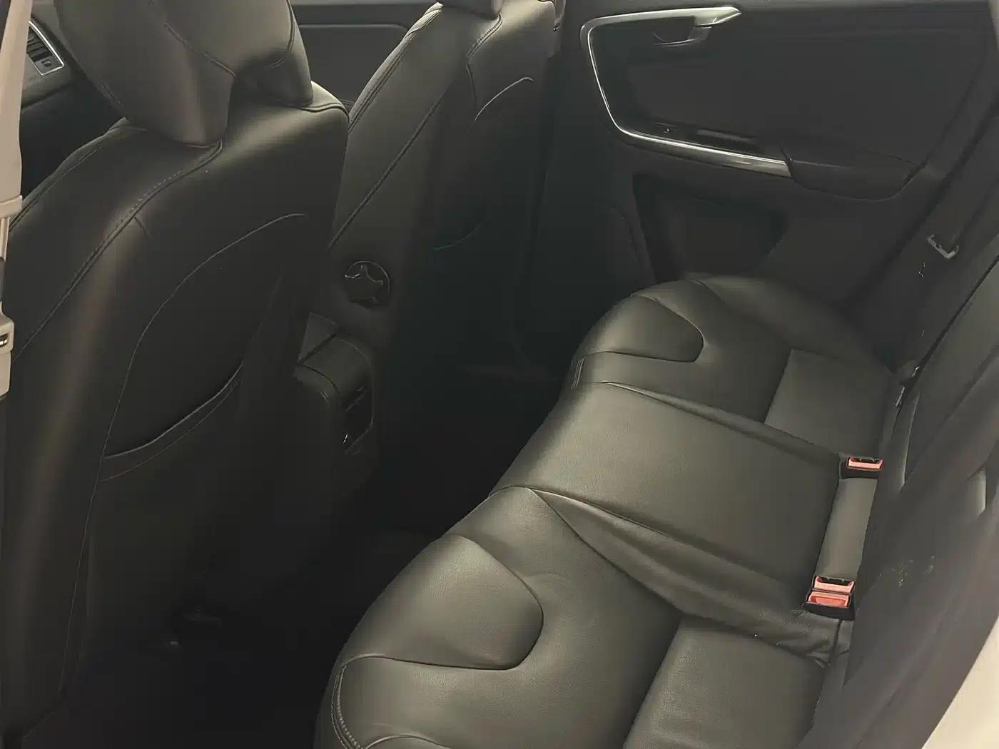 2014 Volvo XC60 Imported Model, Facelift, T5 Smart Edition — миниатюра 22