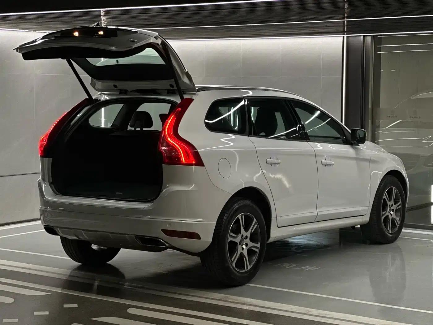 2014 Volvo XC60 Imported Model, Facelift, T5 Smart Edition — миниатюра 10
