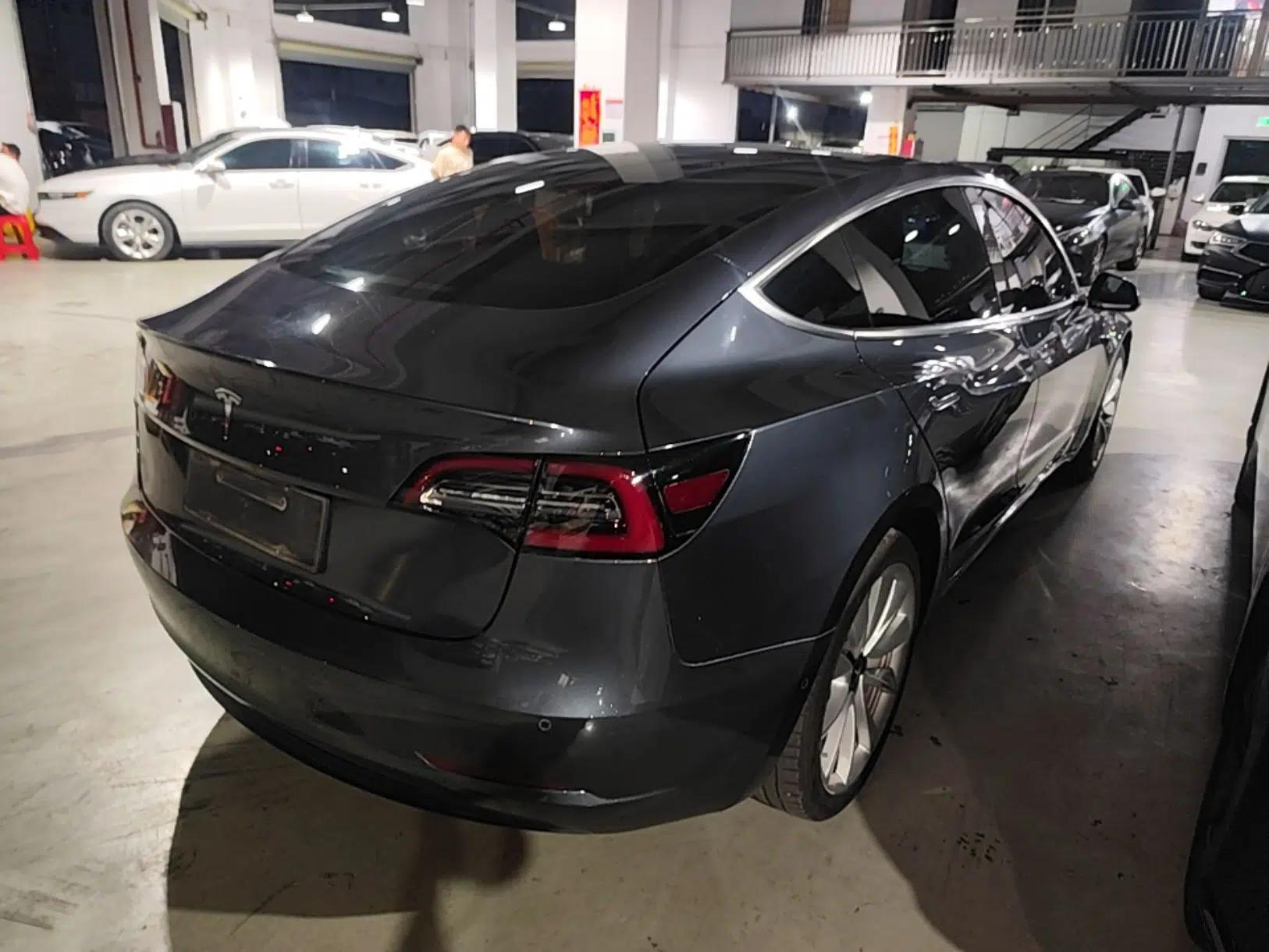 Tesla Model 3 2019 Standard Range Rear-Drive Upgraded Version — миниатюра 4
