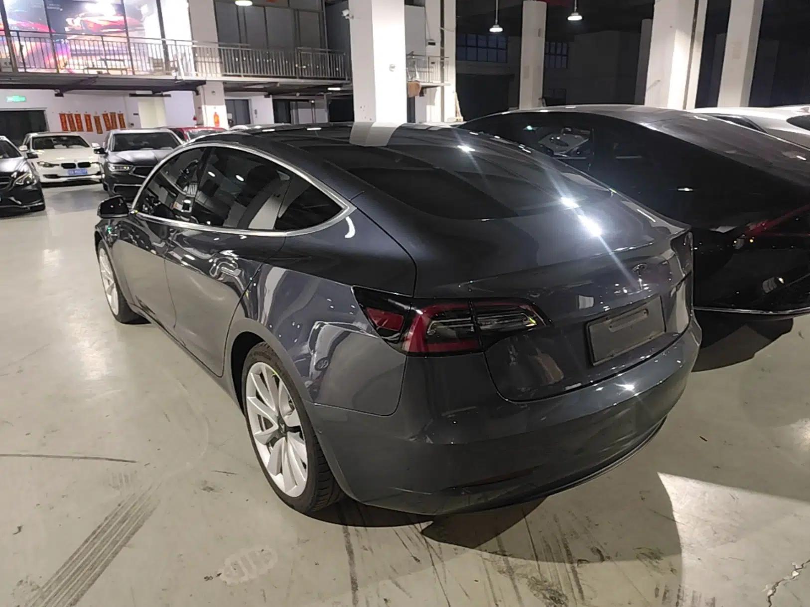 Tesla Model 3 2019 Standard Range Rear-Drive Upgraded Version — миниатюра 7