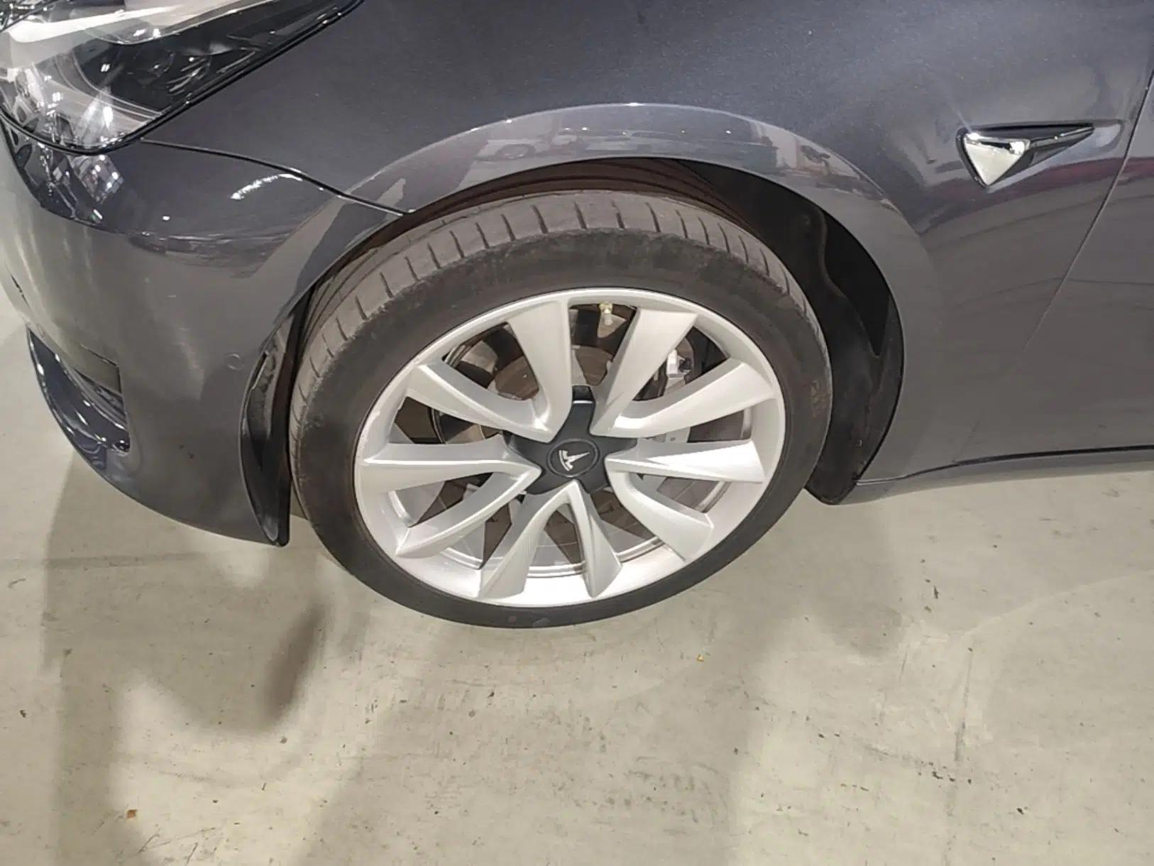 Tesla Model 3 2019 Standard Range Rear-Drive Upgraded Version — миниатюра 9
