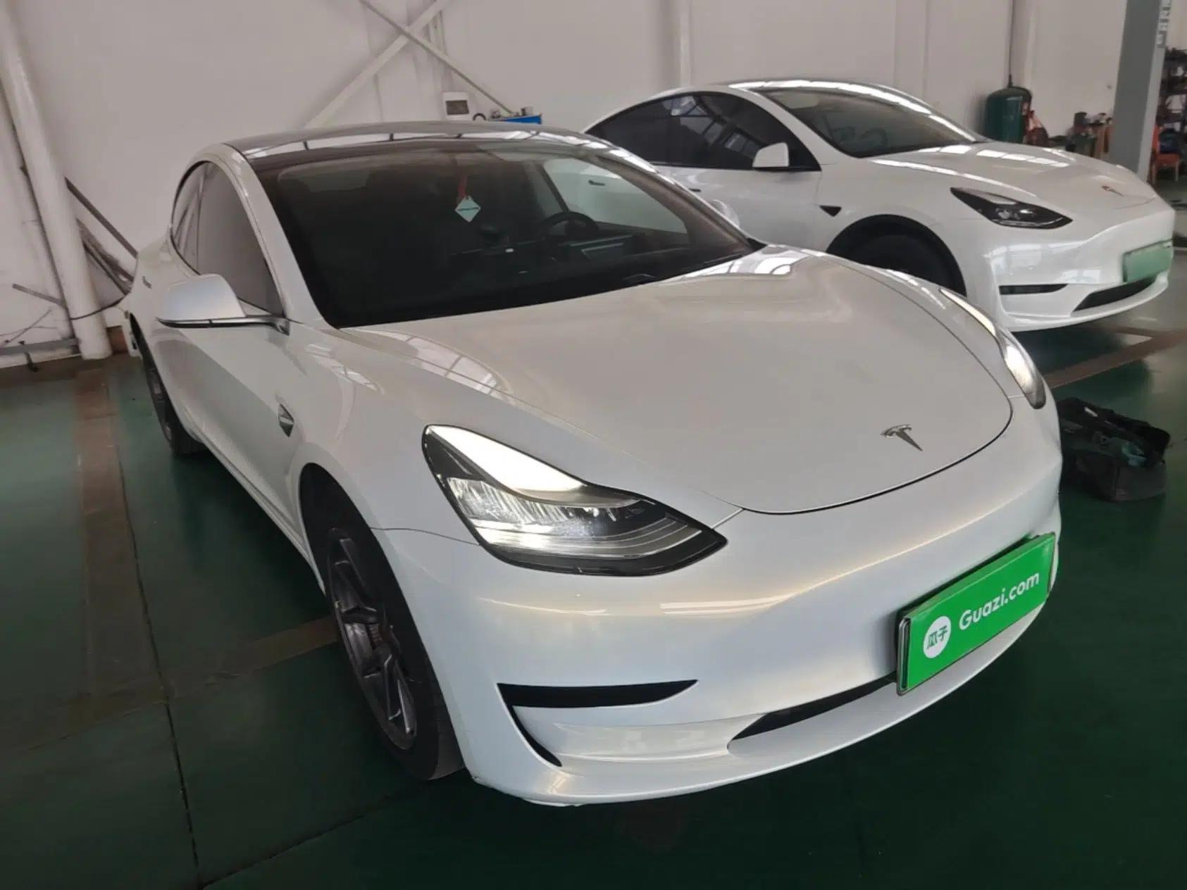 Tesla Model 3 2019 Standard Range Rear-Drive Upgraded Version — миниатюра 3