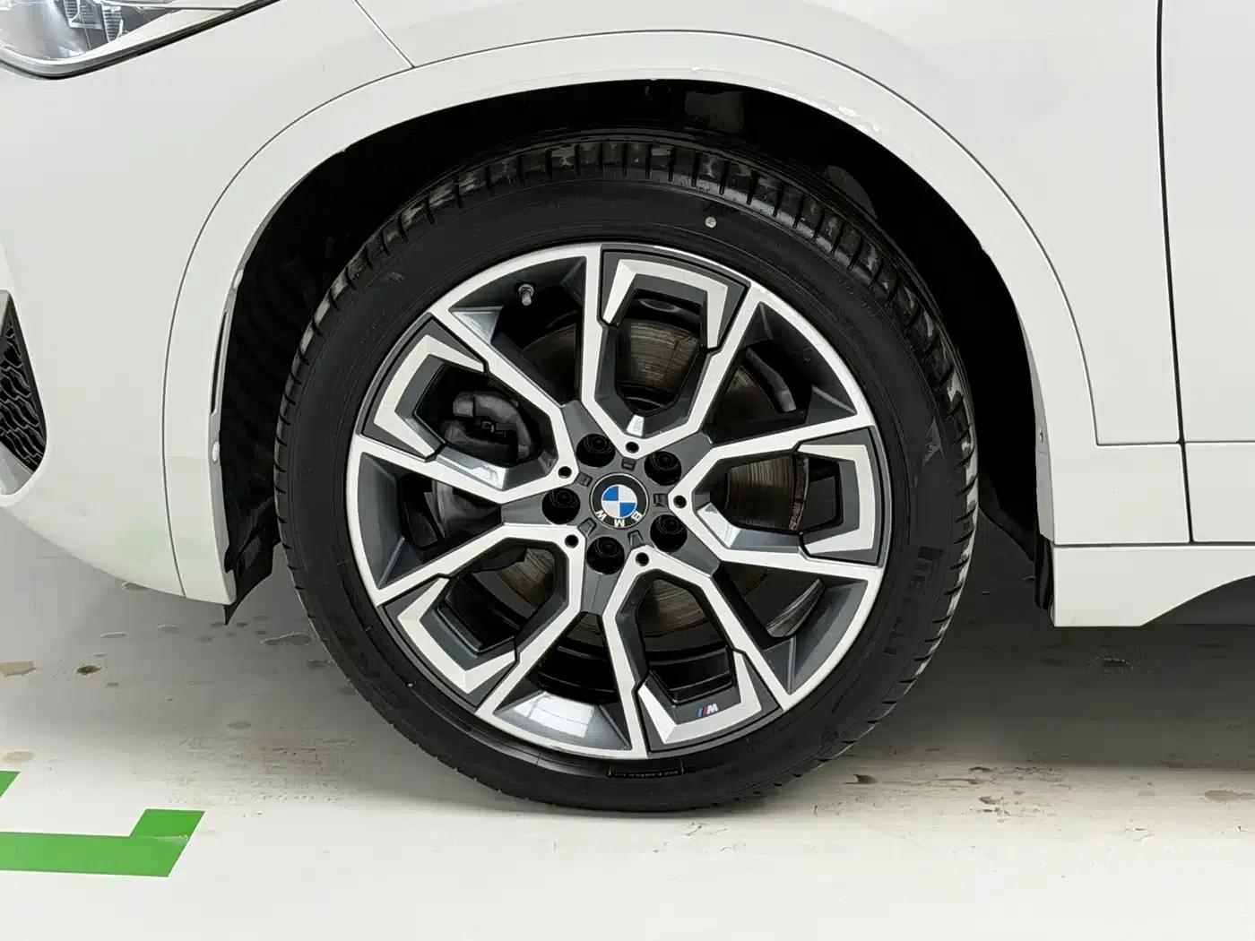 BMW X2 2022 sDrive25i Shadow Edition — миниатюра 8