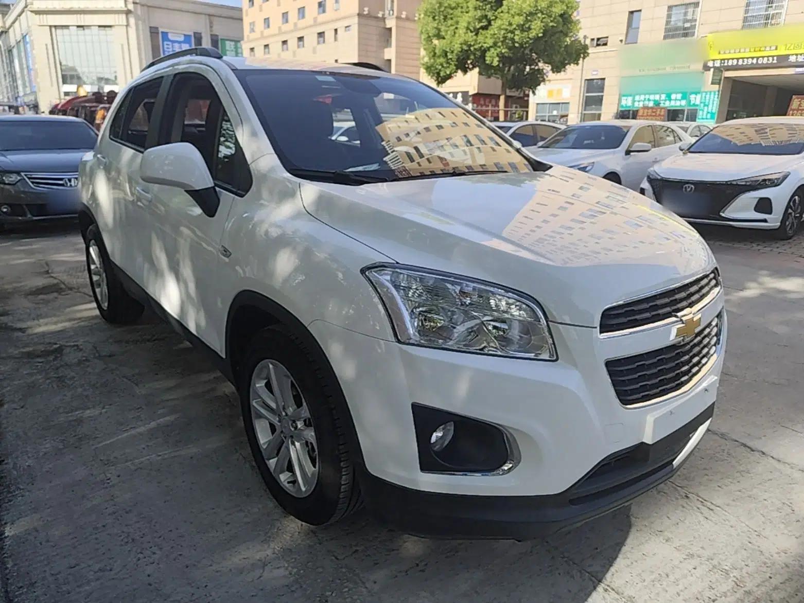 Chevrolet Trax 2016 1.4T Manual Two-Wheel Drive Comfort Version with Sunroof — миниатюра 3