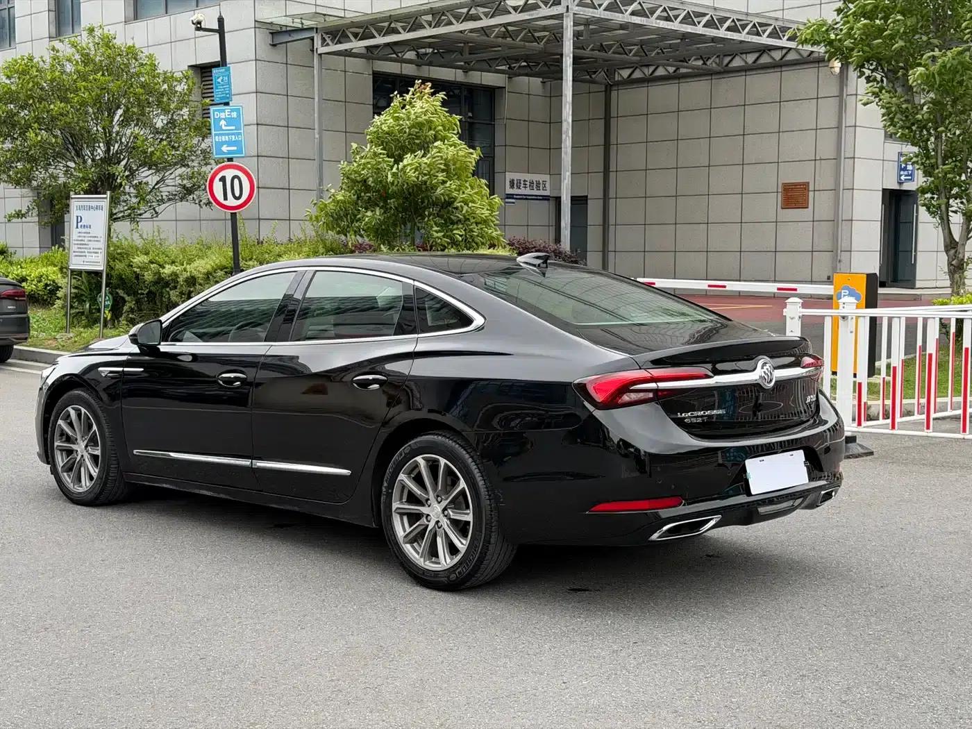 Buick LaCrosse 2021 652T Luxury Edition — миниатюра 6