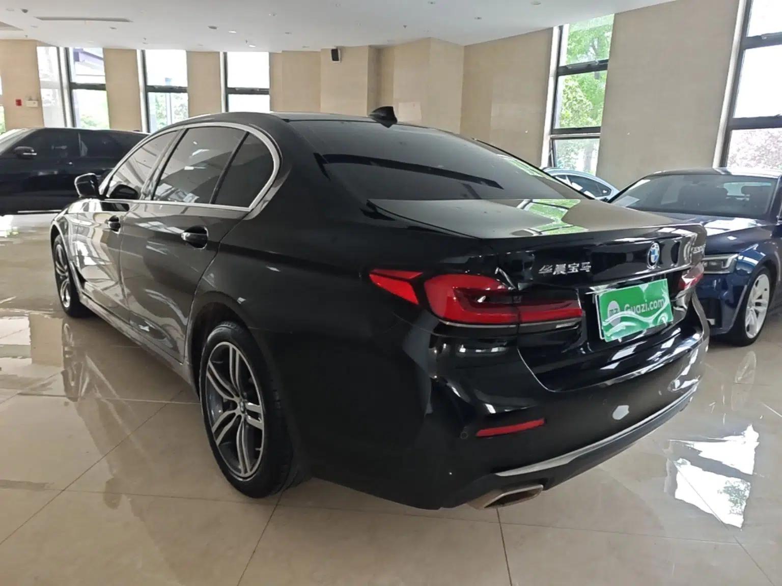 BMW 5 Series 2023 530Li Leading Edition Luxury Package — миниатюра 4