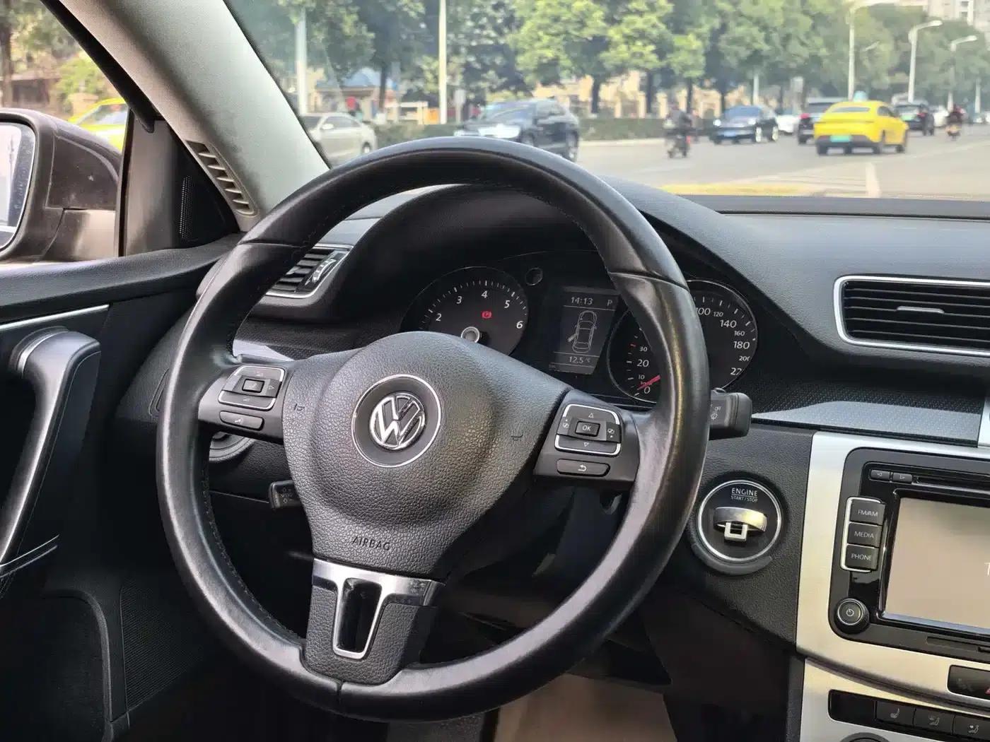 2016 Volkswagen Passat 2.0TSI Smart Luxury Edition — миниатюра 8