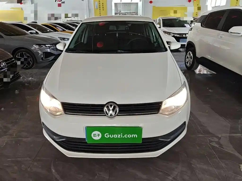 2016 Polo 1.4L Automatic Fashion Edition — миниатюра 3