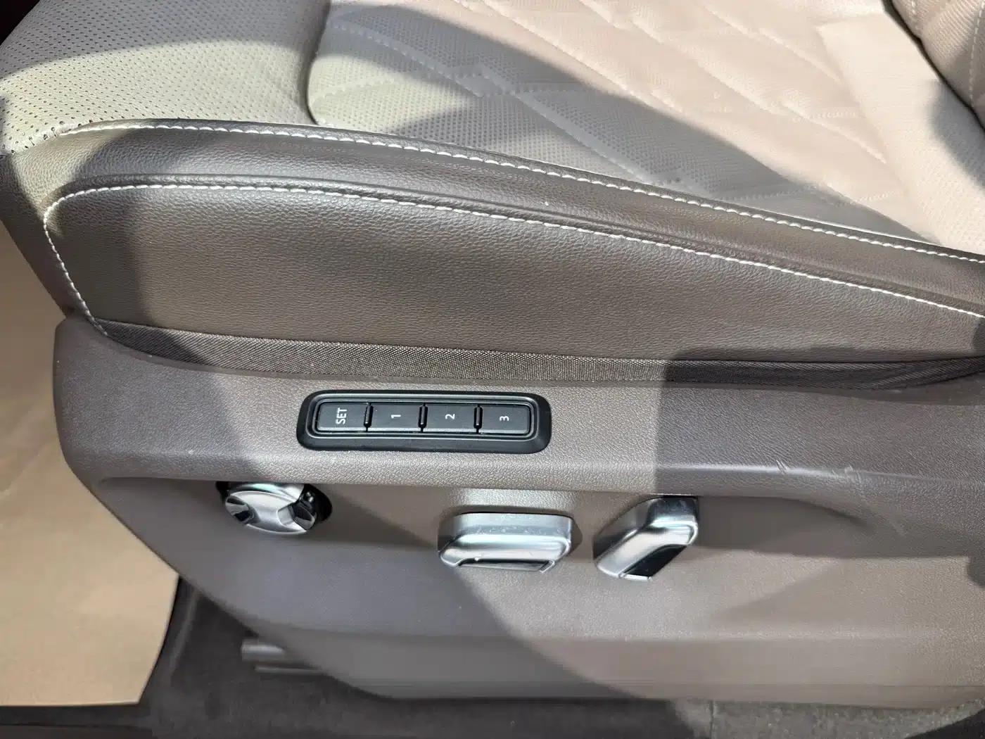 Viloran 2022 380TSI Premium Edition — миниатюра 12