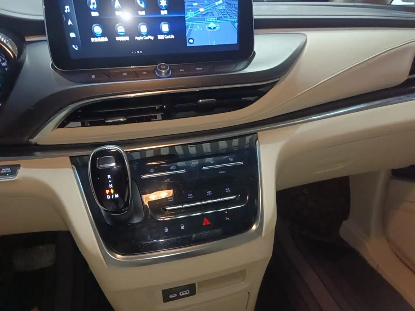 Buick GL8 2023 Facelifted Land Cruiser Executive Luxury Version — миниатюра 16