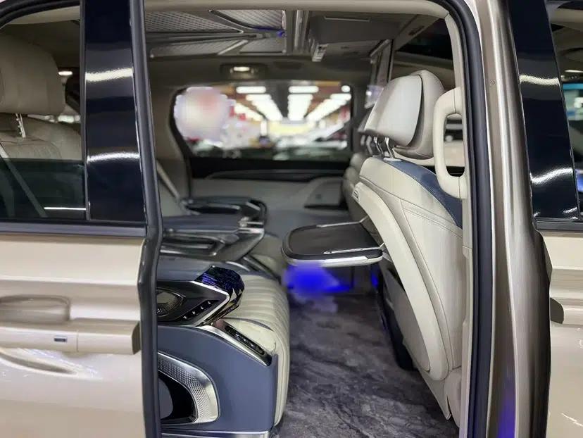 Buick GL8 2023 ES Lu Zun Comfort Model — миниатюра 14
