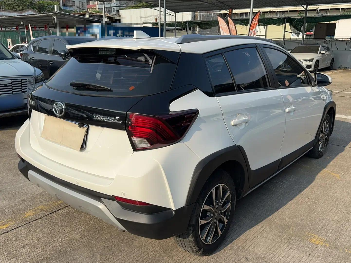 Toyota YARiS L Zhi Xuan 2022 X-Trail 1.5L CVT Luxury PLUS Edition — миниатюра 4