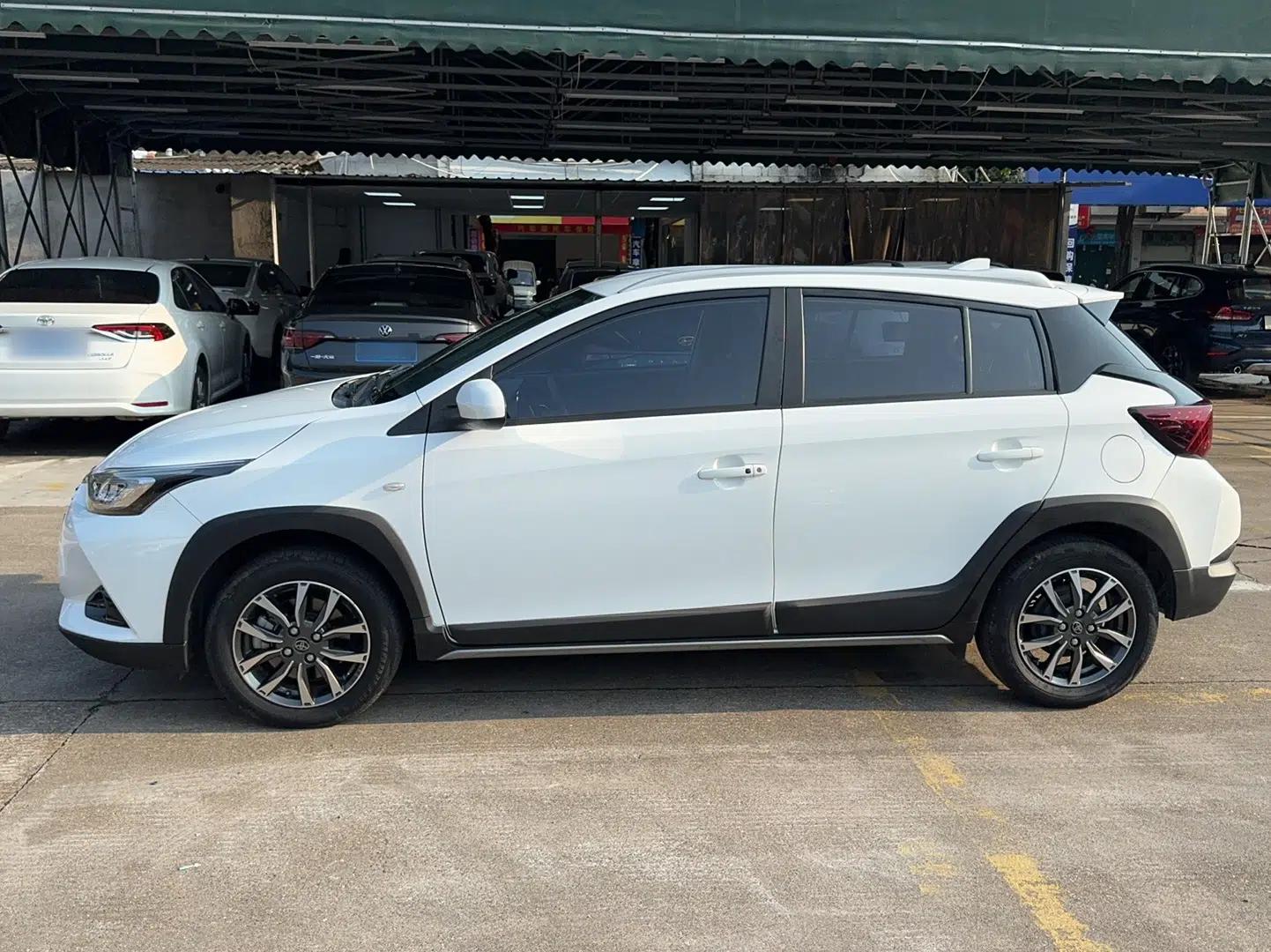 Toyota YARiS L Zhi Xuan 2022 X-Trail 1.5L CVT Luxury PLUS Edition — миниатюра 6