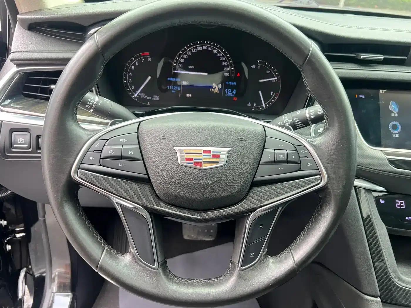 Cadillac XT5 2017 Anniversary Edition 28T AWD Luxury — миниатюра 13