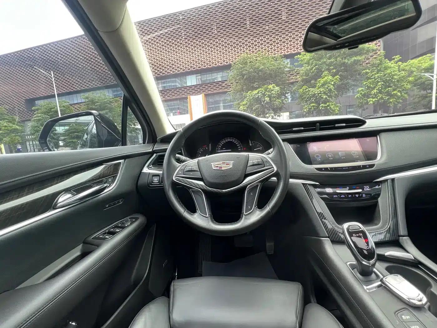 Cadillac XT5 2017 Anniversary Edition 28T AWD Luxury — миниатюра 21
