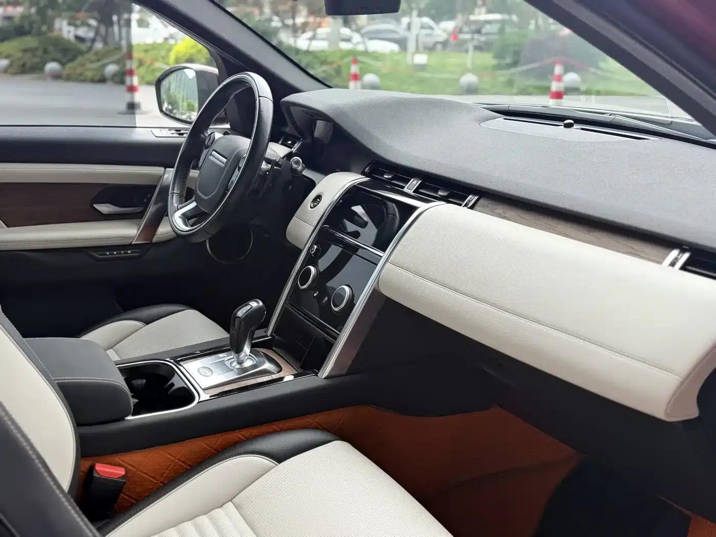 Discovery Sport 2020 249PS R-Dynamic Performance Technology Edition 7-Seat — миниатюра 11