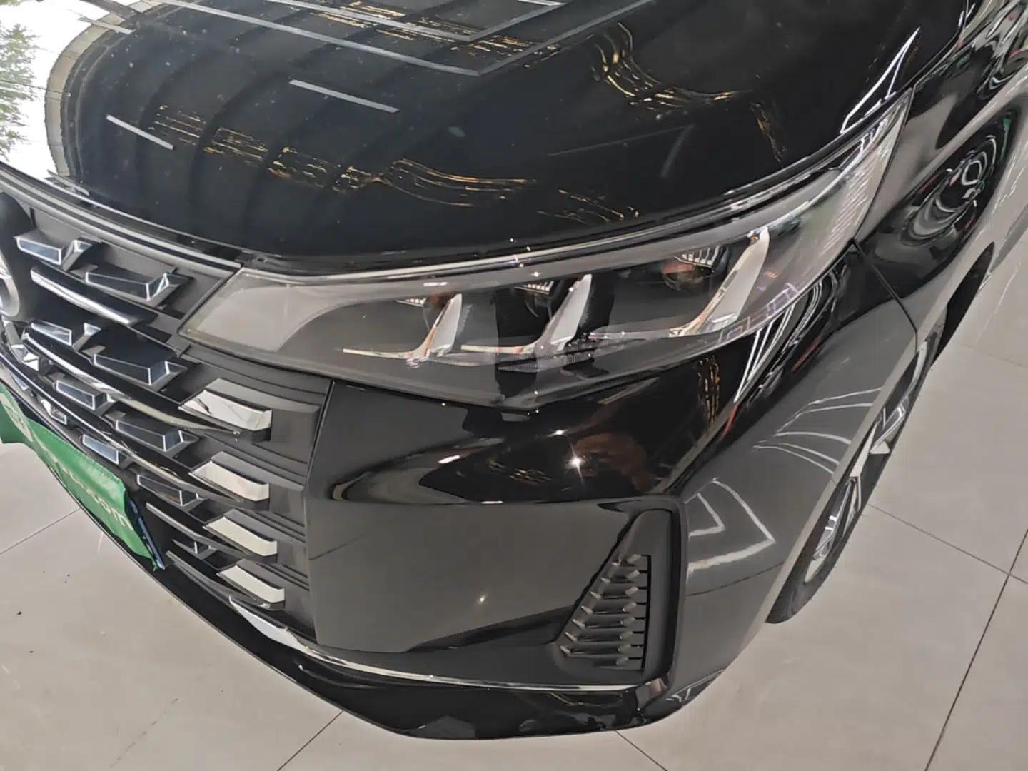 GAC Trumpchi M6 2023 PRO 270T DCT Luxury Edition — миниатюра 9