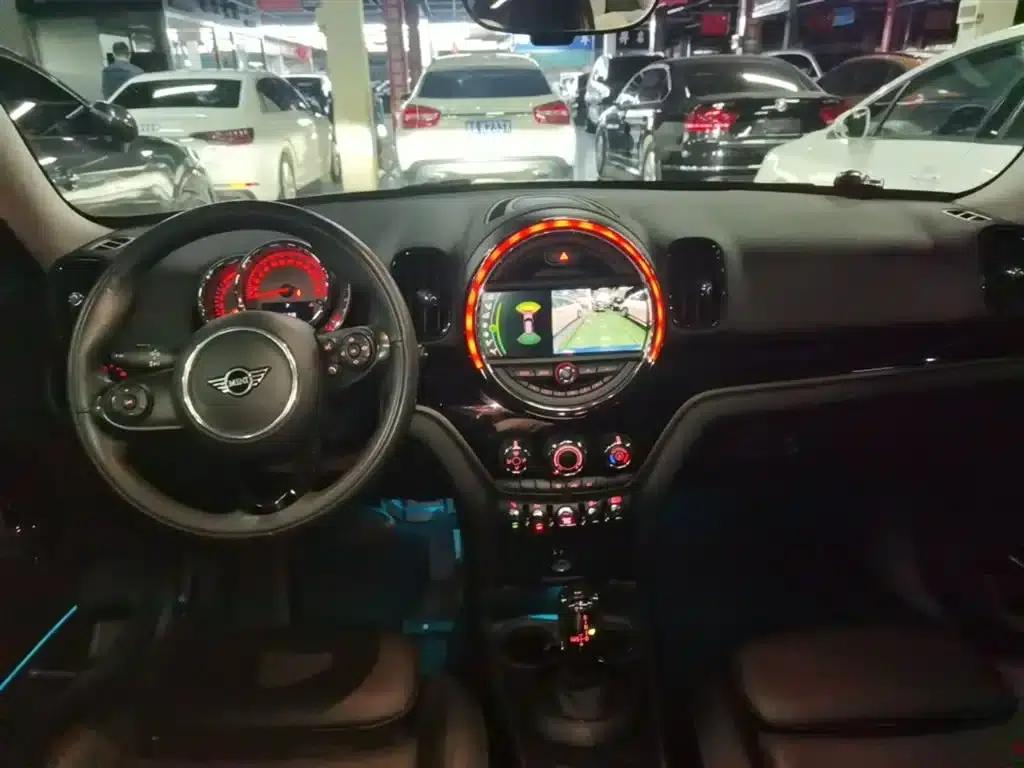 2020 MINI COUNTRYMAN 1.5T COOPER ALL4 — миниатюра 10