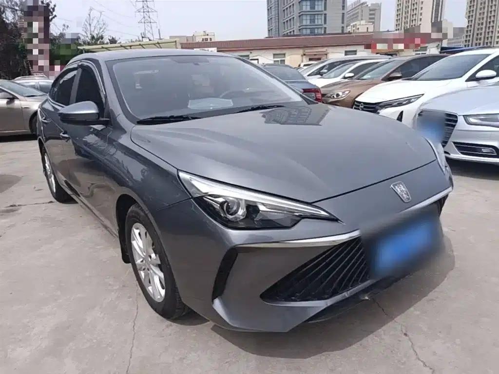 Roewe i5 2023 1.5L CVT Luxury Edition — миниатюра 4
