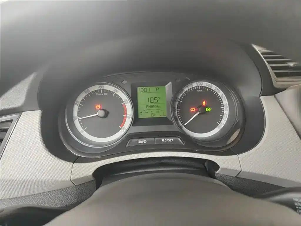 Fabia 2017 1.4L Automatic Enjoy Edition — миниатюра 12