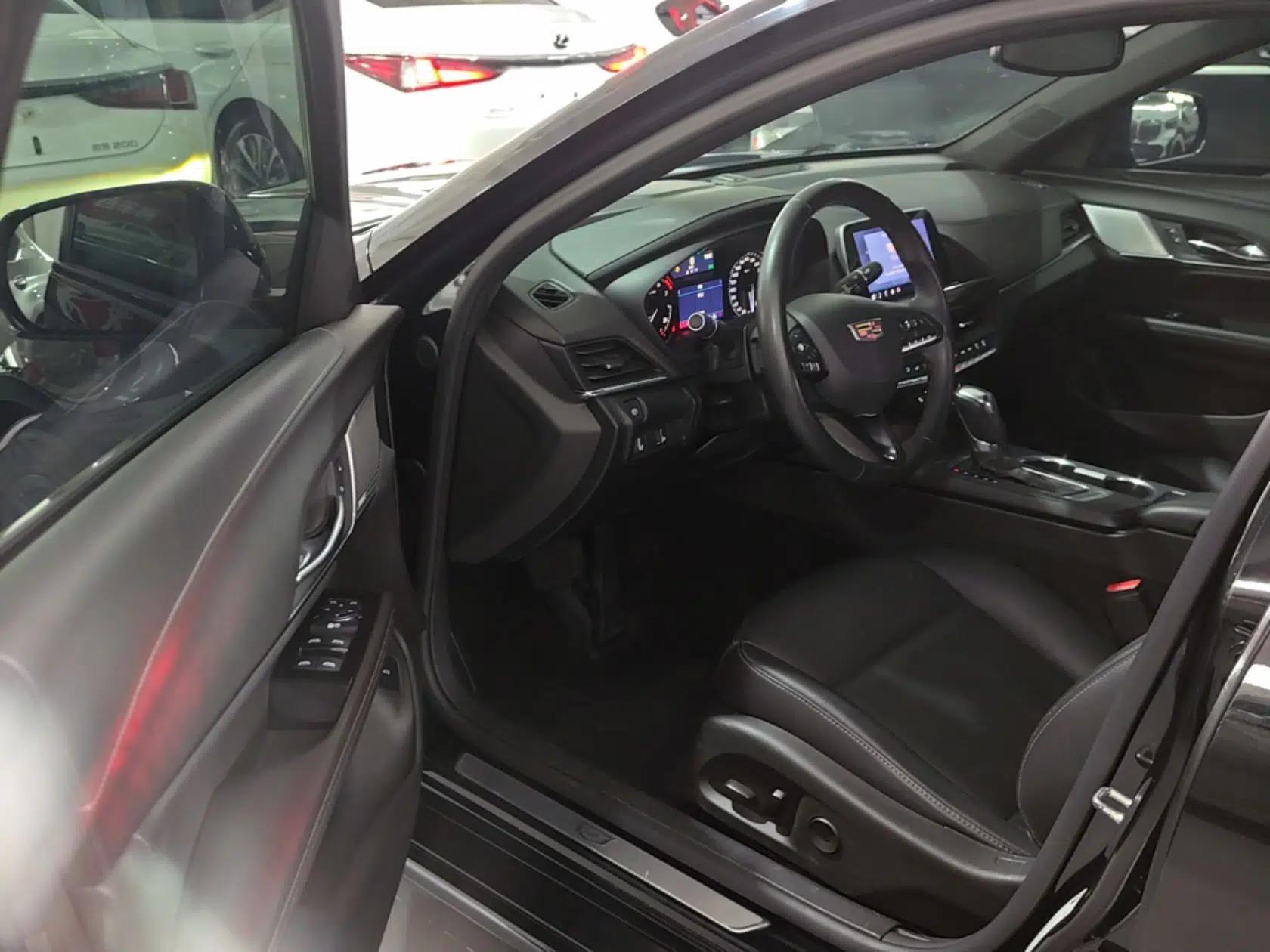 Cadillac CT4 2021 28T Luxury Model — миниатюра 19