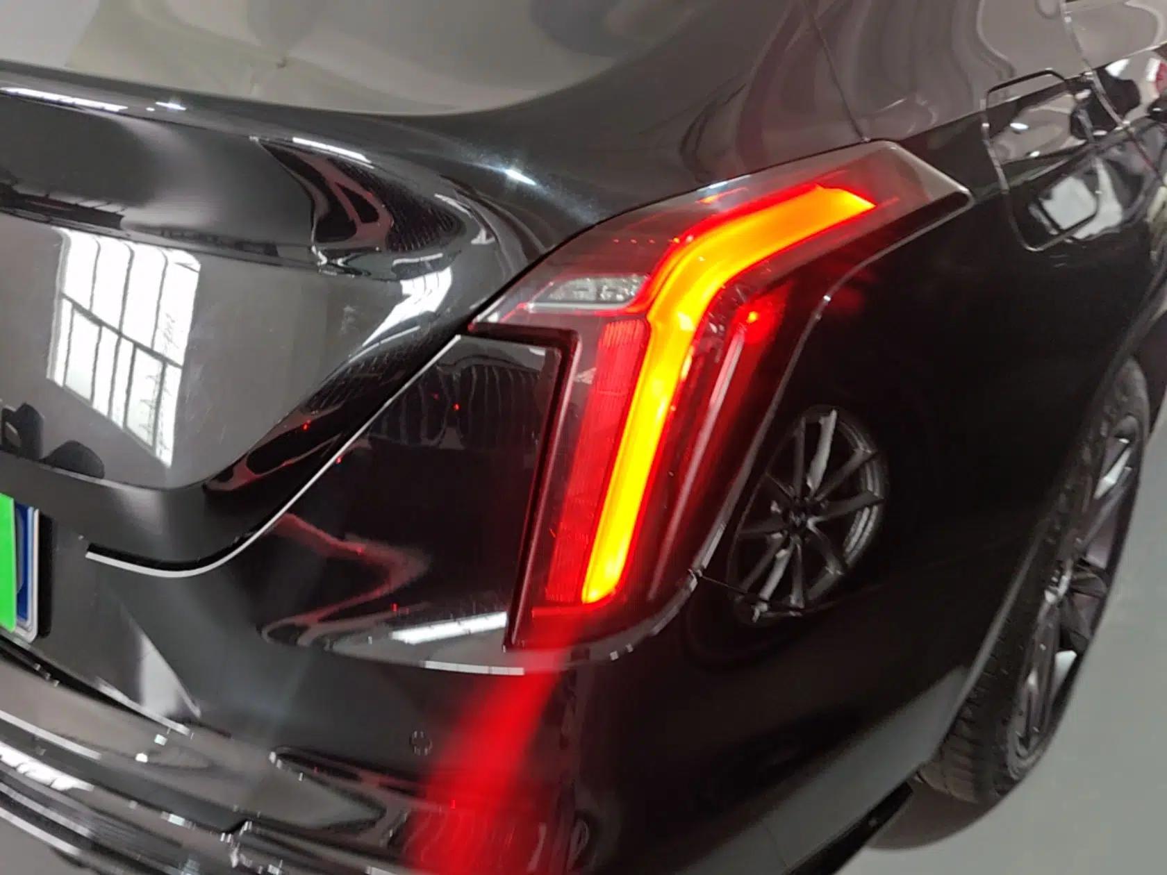 Cadillac CT4 2021 28T Luxury Model — миниатюра 7