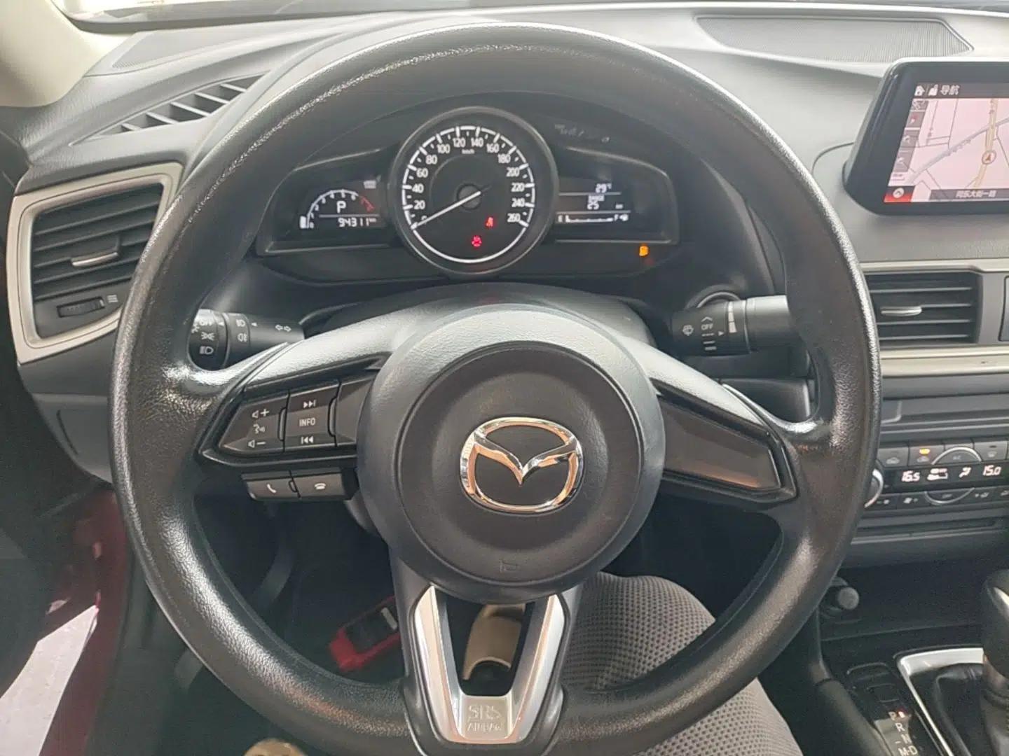 Mazda 3 Axela 2017 Sedan 1.5L Automatic Luxury Model Emission Standard China V — миниатюра 14