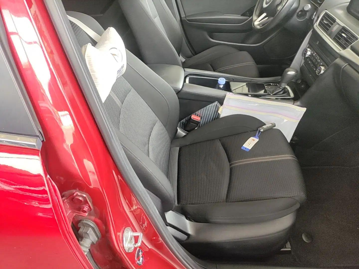 Mazda 3 Axela 2017 Sedan 1.5L Automatic Luxury Model Emission Standard China V — миниатюра 23