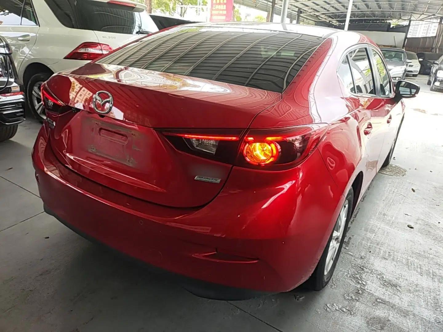 Mazda 3 Axela 2017 Sedan 1.5L Automatic Luxury Model Emission Standard China V — миниатюра 6