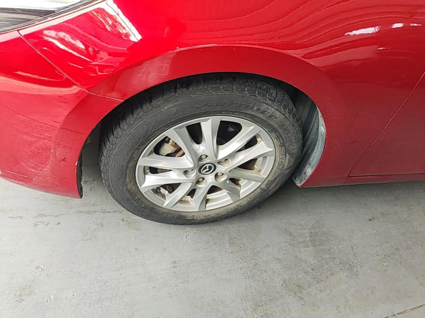 Mazda 3 Axela 2017 Sedan 1.5L Automatic Luxury Model Emission Standard China V — миниатюра 8