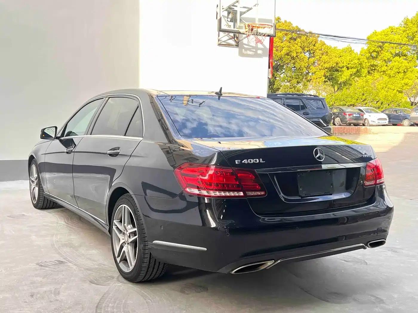 2015 Mercedes-Benz E-Class E 400 L Hybrid — миниатюра 17