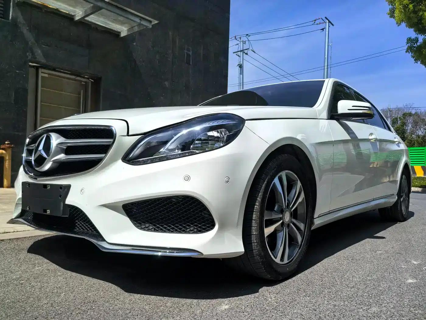 2014 Mercedes-Benz E-Class E 260 L — миниатюра 1