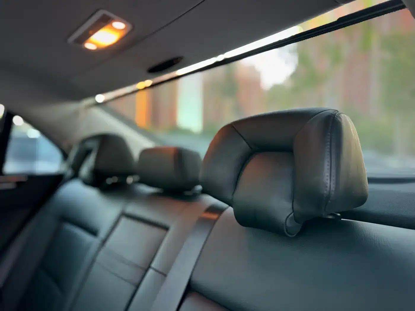 Mercedes-Benz E-Class 2010 E 300 L Fashion Edition — миниатюра 24