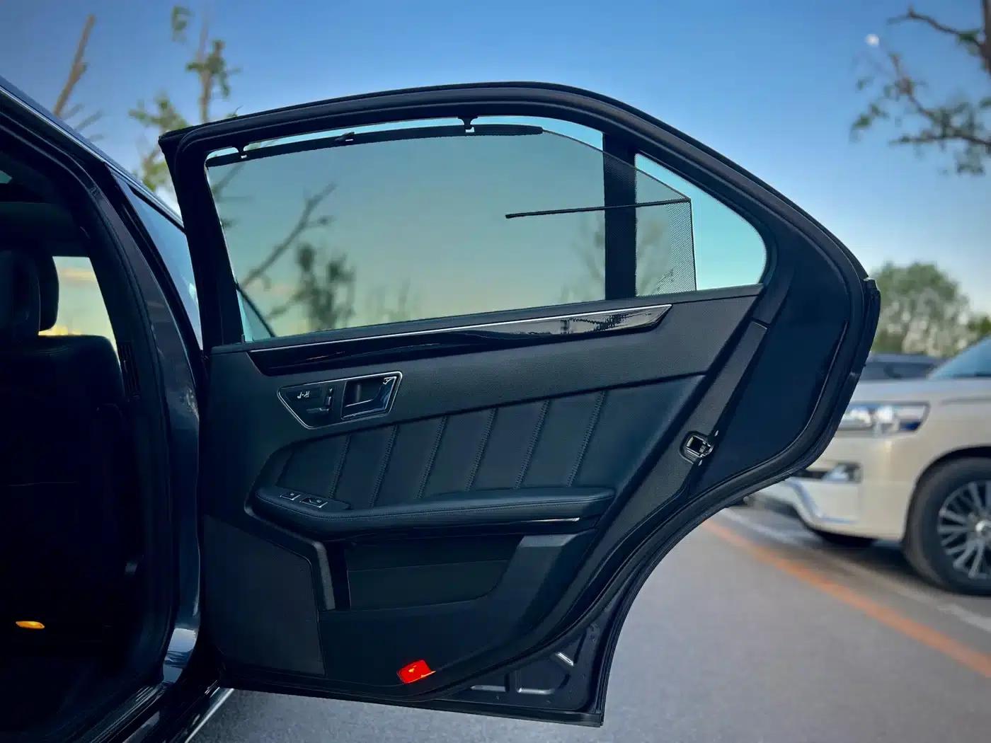 Mercedes-Benz E-Class 2010 E 300 L Fashion Edition — миниатюра 33