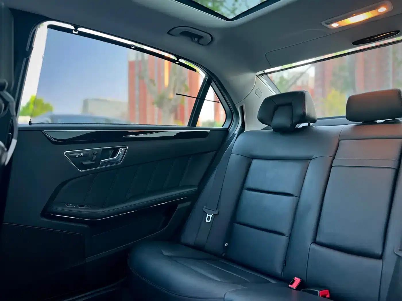 Mercedes-Benz E-Class 2010 E 300 L Fashion Edition — миниатюра 39