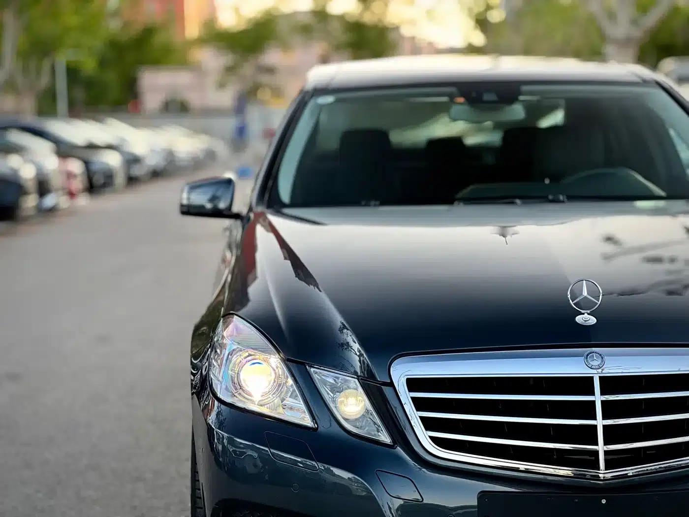 Mercedes-Benz E-Class 2010 E 300 L Fashion Edition — миниатюра 42