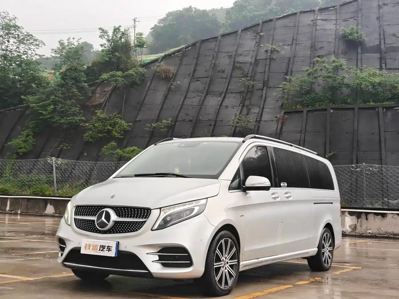 Mercedes-Benz V-Class 2022 V 260 L Long Wheelbase Luxury Edition — миниатюра 1