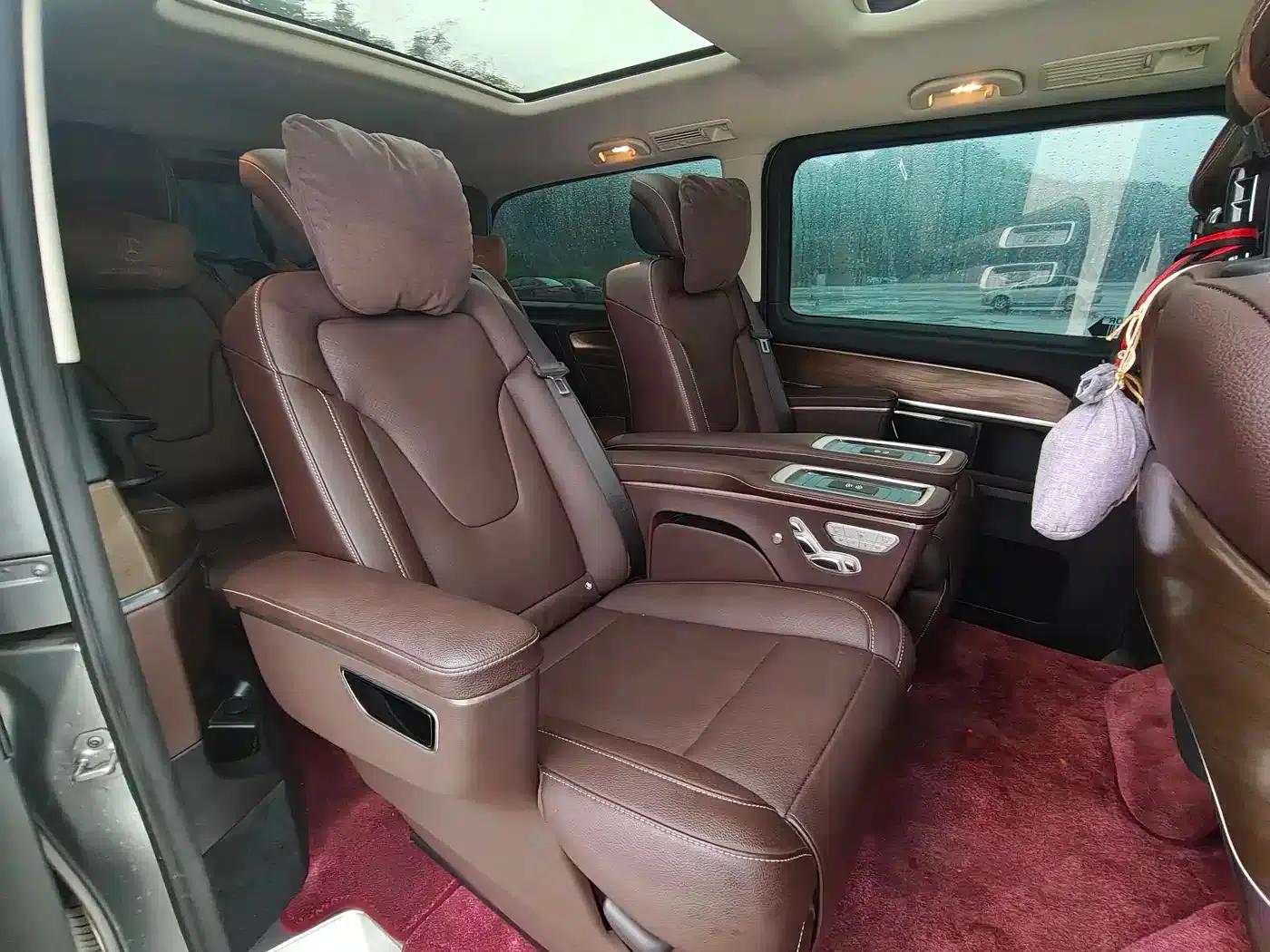 Mercedes-Benz V-Class 2022 V 260 L Long Wheelbase Luxury Edition — миниатюра 20