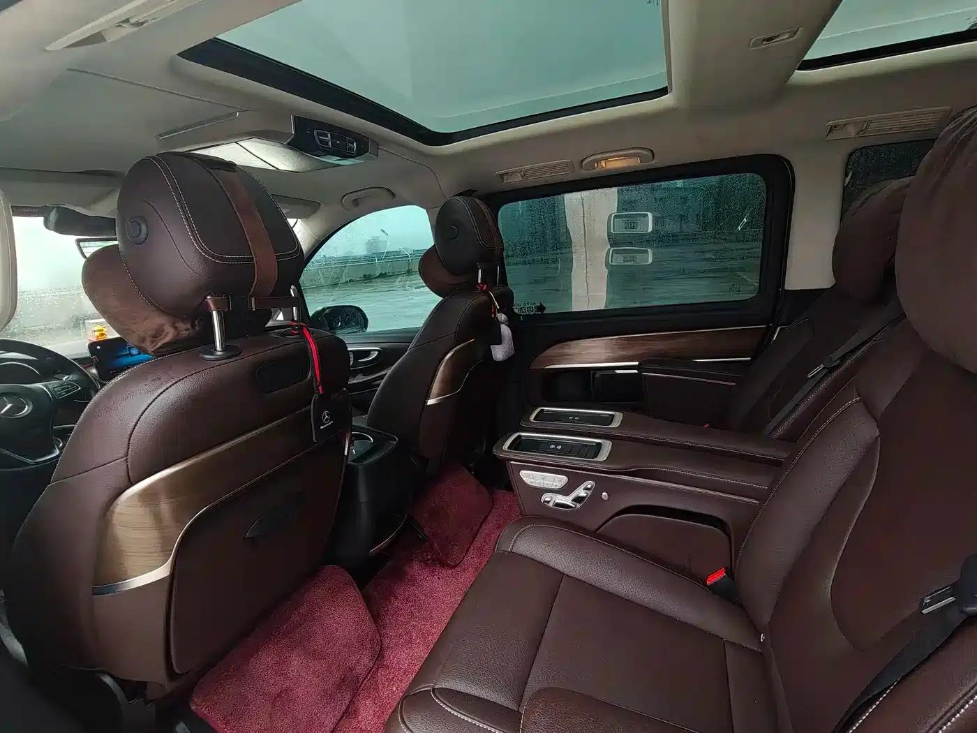Mercedes-Benz V-Class 2022 V 260 L Long Wheelbase Luxury Edition — миниатюра 25